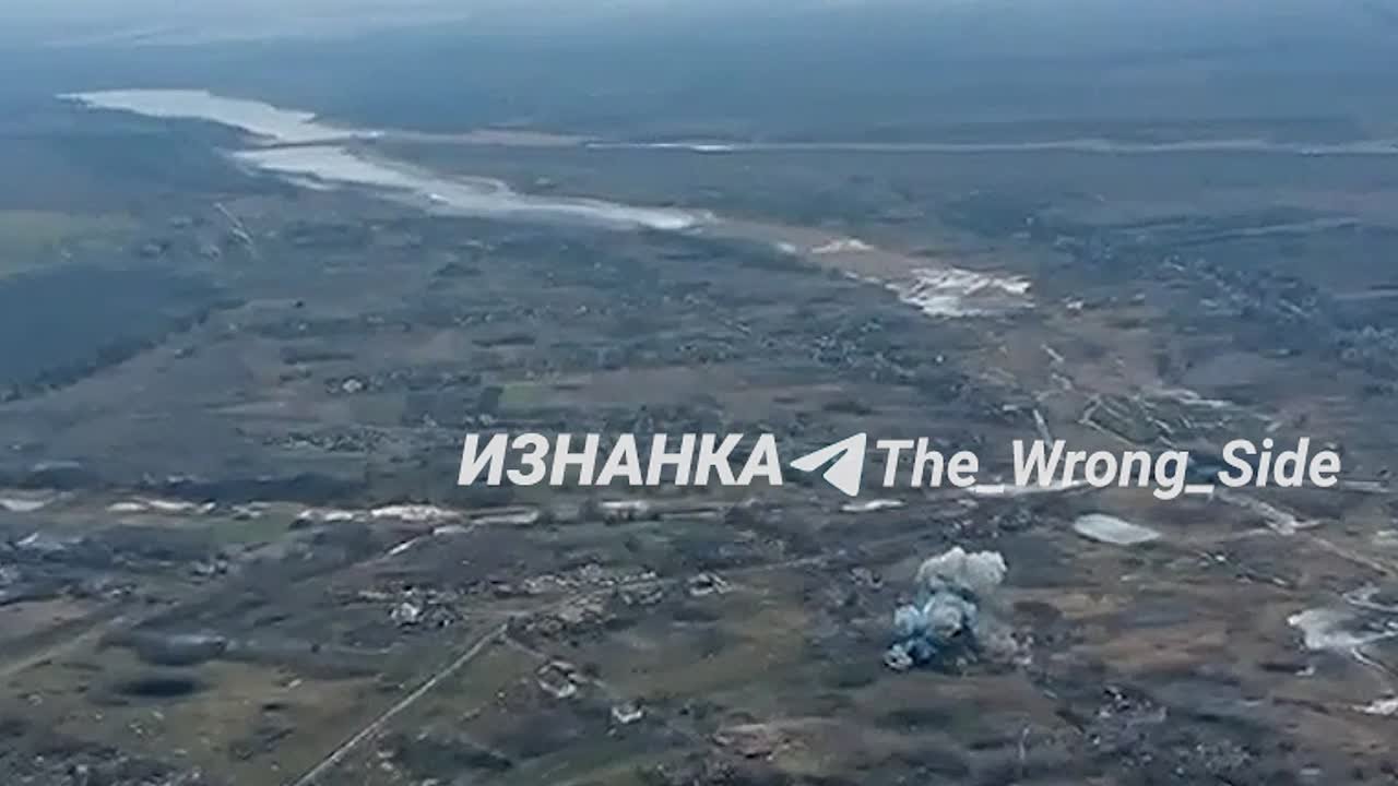 На кадрах уничтожение ПВД 152 оебр ВСУ ФАБами-500 в районах н.п. Новоалександровка и н.п. Гришино