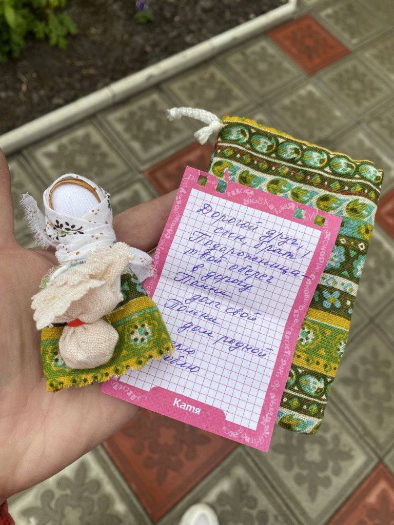 «Наши талисманы»: Что бойцы прячут у сердца? «Наши талисманы»: Что бойцы прячут у сердца?