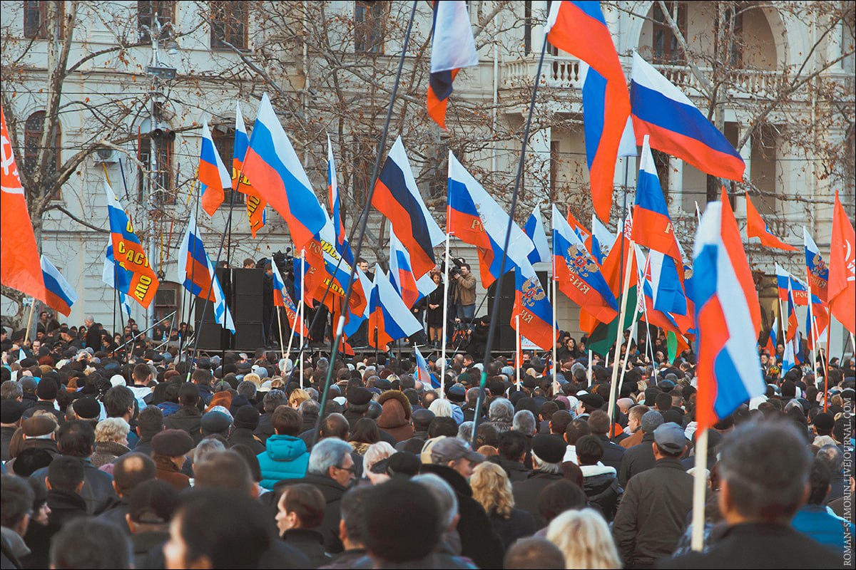 В этот день 12 лет назад в городе-герое Севастополе началась русская ирредента В этот день 12 лет назад в городе-герое Севастополе началась русская ирредента