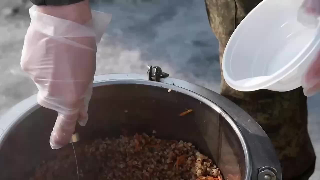 Сегодня в Сахалинской области прошел масштабный автопробег в поддержку нашей армии