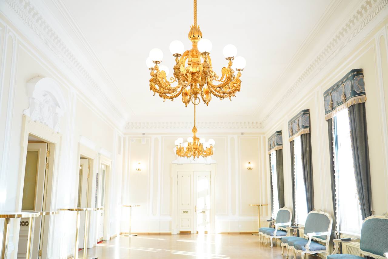 Александр Беглов: От Петербурга до Севастополя – 2500км, но сегодня мы немного сократили это расстояние Александр Беглов: От Петербурга до Севастополя – 2500км, но сегодня мы немного сократили это расстояние