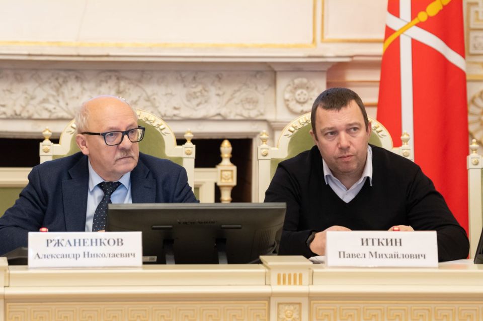 На совместном заседании комиссий по соцполитике и промышленности рассмотрели вопросы инклюзивного туризма