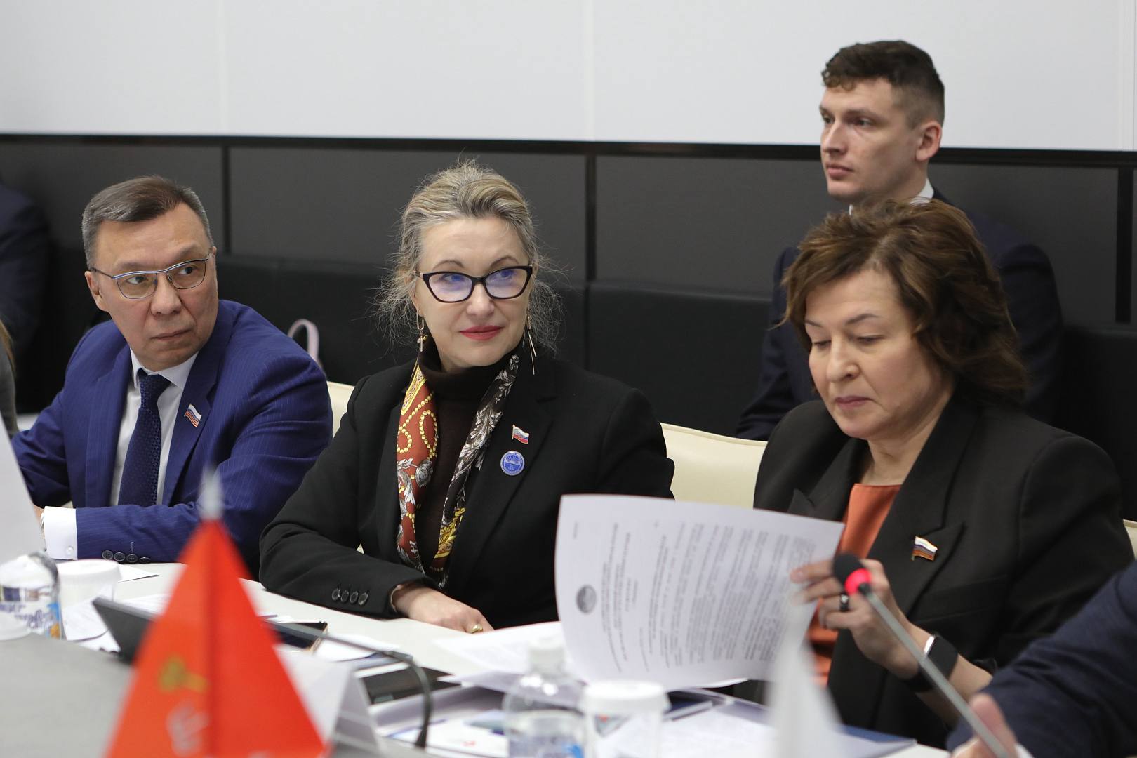 Депутат Михаил Амосов принял участие в заседании комитета ПАСЗР по делам Севера и малочисленных народов в Мурманске Депутат Михаил Амосов принял участие в заседании комитета ПАСЗР по делам Севера и малочисленных народов в Мурманске