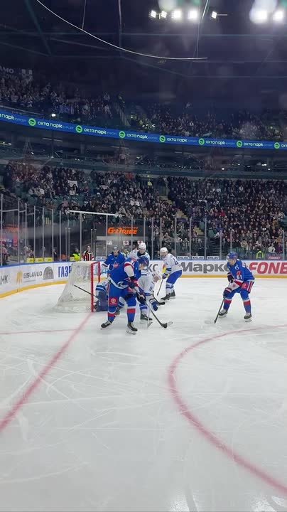 СКА в домашнем матче проиграл московскому «Динамо» со счетом 1:4