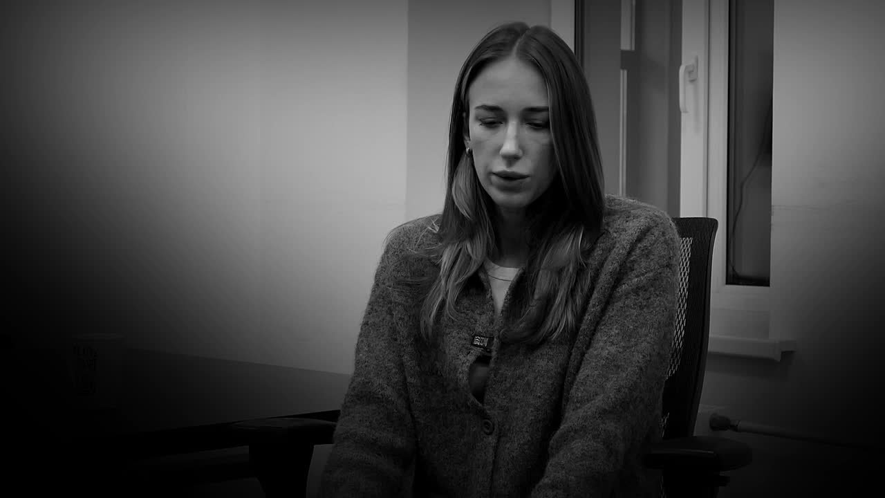 Связали скотчем и обливали ледяной водой, пока не замолчала