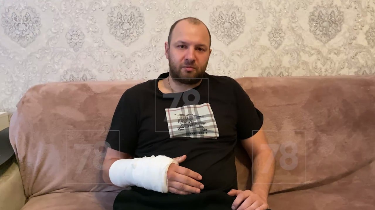 Спасение выпавшего с 10 этажа малыша сильно потрясло тех, кто ловил его с помощью растянутой куртки