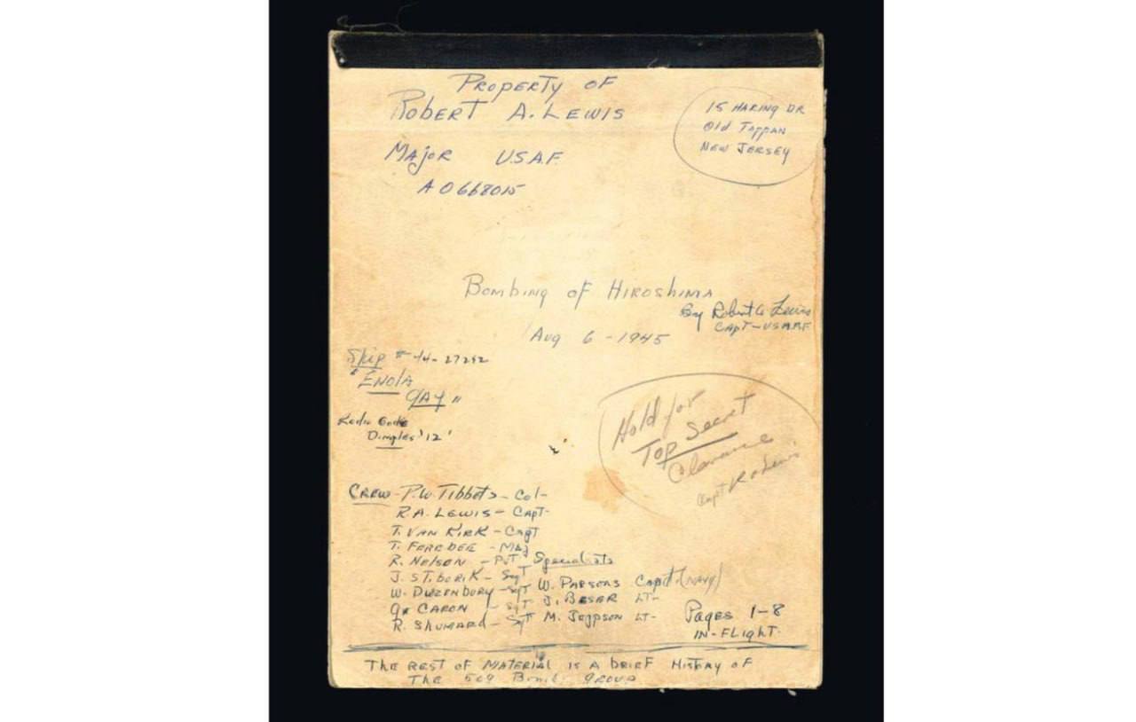 Дневник лётчика, сбросившего первую атомную бомбу на Хиросиму продают почти за миллион долларов