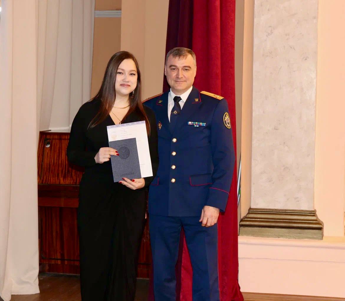 Исполняющий обязанности руководителя ГСУ СК России по городу Санкт-Петербургу принял участие в торжественной церемонии вручения дипломов выпускникам юридического ВУЗа Исполняющий обязанности руководителя ГСУ СК России по городу Санкт-Петербургу принял участие в торжественной церемонии вручения дипломов выпускникам юридического ВУЗа