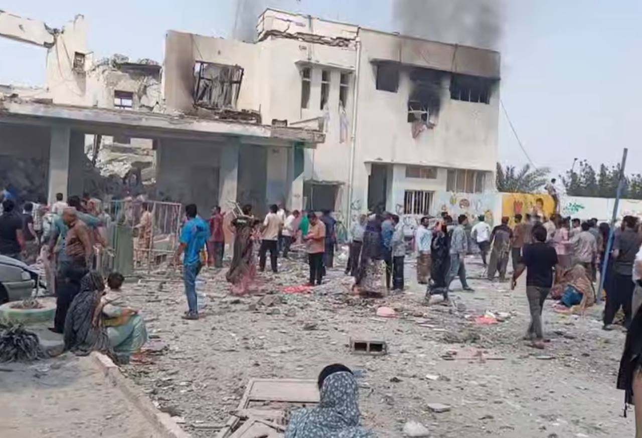 Какой кошмар: 40 детей погибли при ударе израильской ракеты по начальной школе для девочек в иранском Минабе