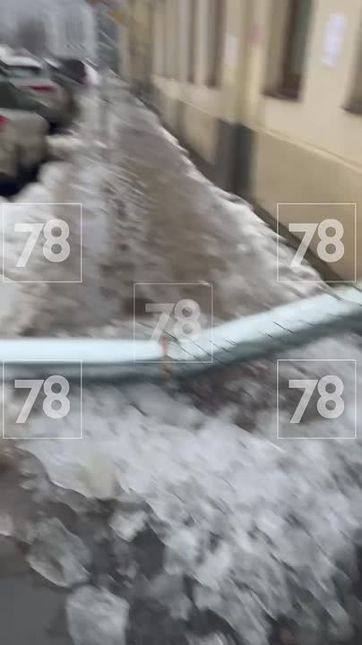 Петербург превратился в сплошную полосу препятствий