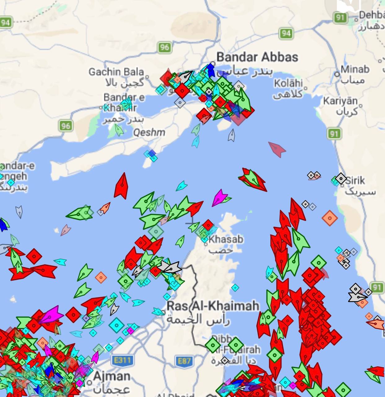 Александр Коц: Суда все еще идут по Ормузскому проливу
