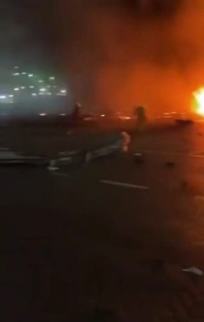 СРОЧНО: Порт Джебель-Али в ОАЭ после попадания иранских ракет