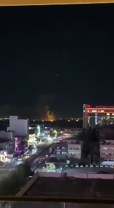 Видео крупной детонации в Эрбиле с разлетом боеприпасов