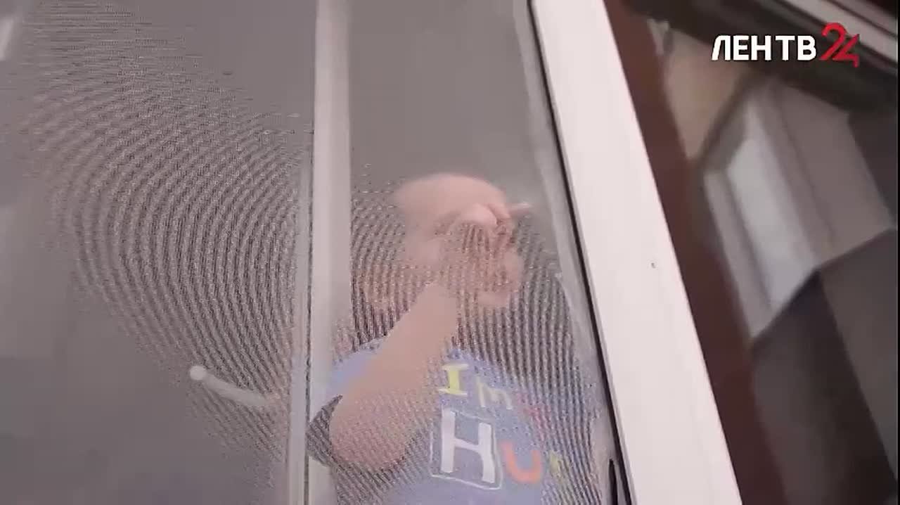 В Петербурге за прошедшую неделю зафиксировано сразу несколько случаев выпадения детей из окон