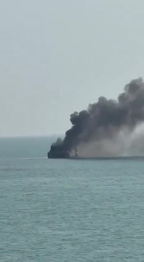 Два майора: Персидский залив. Подводная лодка США атаковала иранский корвет Shahid Sayyad Shirazi ВМС Ирана