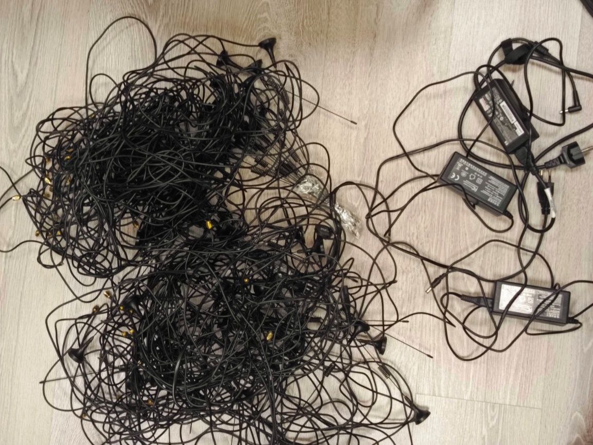 В Севастополе осудят мужчину, который обеспечивал работу сим-боксов для мошенников В Севастополе осудят мужчину, который обеспечивал работу сим-боксов для мошенников