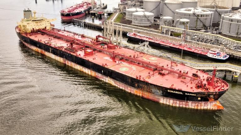 Сообщают, что у берегов Ирака поражен супертанкер Sonangol Namibe водоизмещением 158 000 тонн