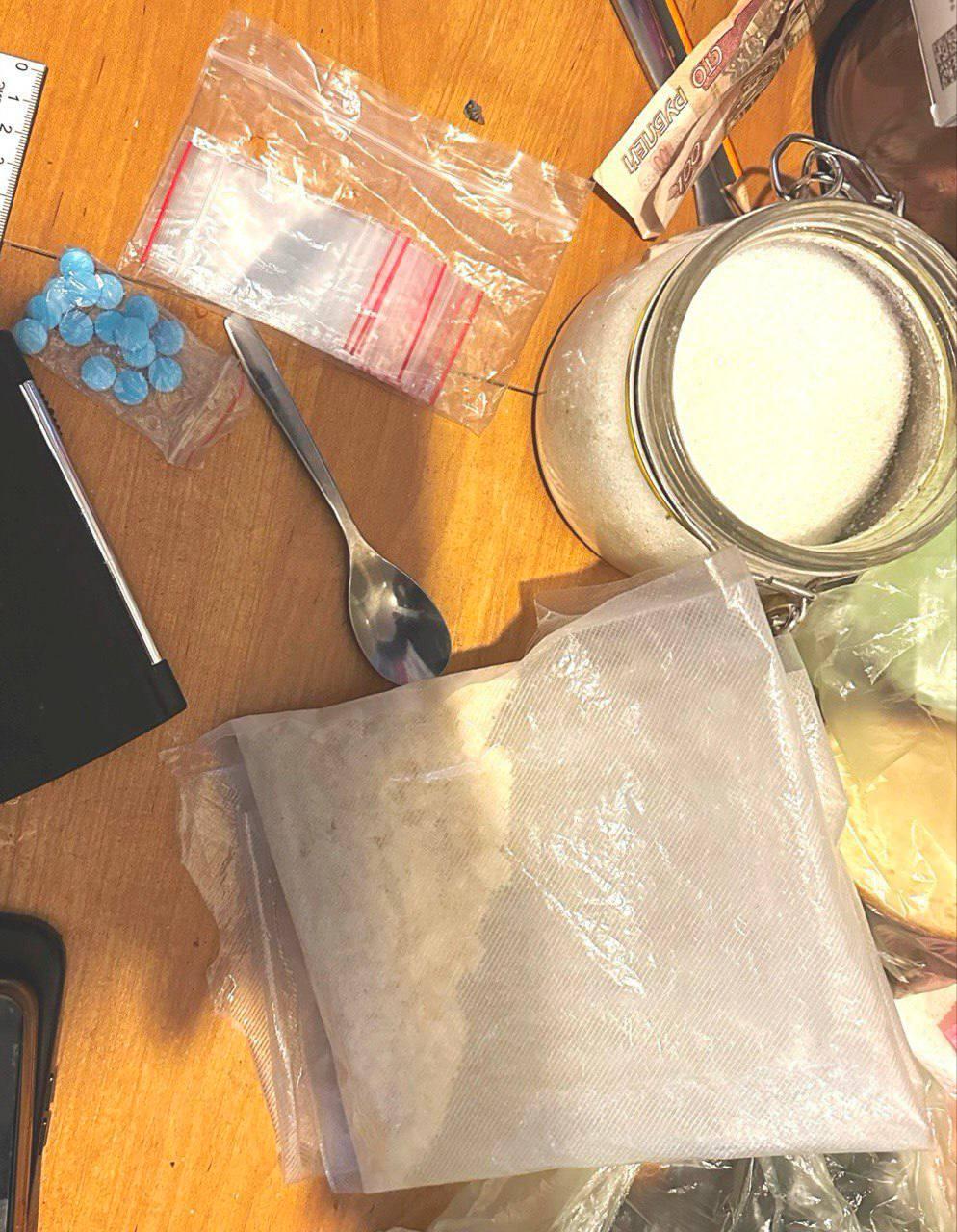 В Ленобласти перед судом предстанут шестеро наркоторговцев