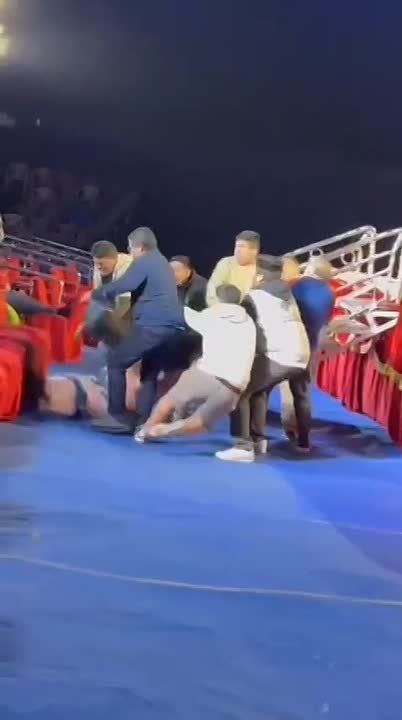 ����� ������ ������, ��� ������ ������������� � ����������� �� 8 �����, �� �� ����� �� ���