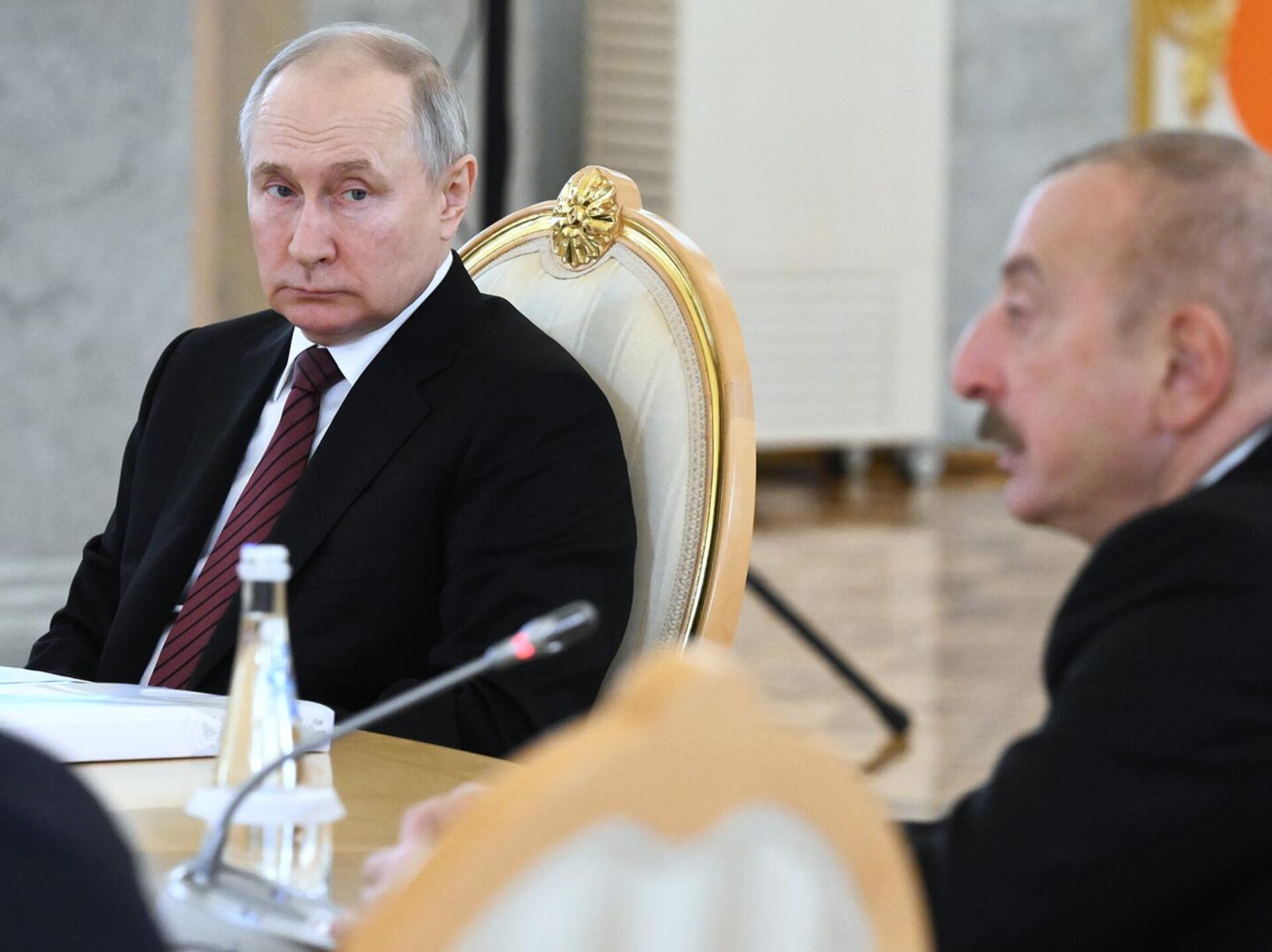 Москва пытается остановить втягивание Азербайджана в войну против Ирана