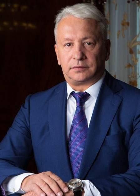 Михаил Онуфриенко: Сообщают, что испанская полиция провела обыски в особняках на Майорке, принадлежащих главе «Вертолетов России» Николаю Колесову