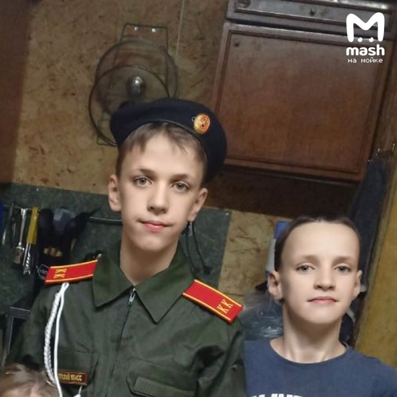 Два брата 11 и 14 лет пропали в Петербурге — после того, как мама забрала у них телефоны в наказание за попытку взлома её машины