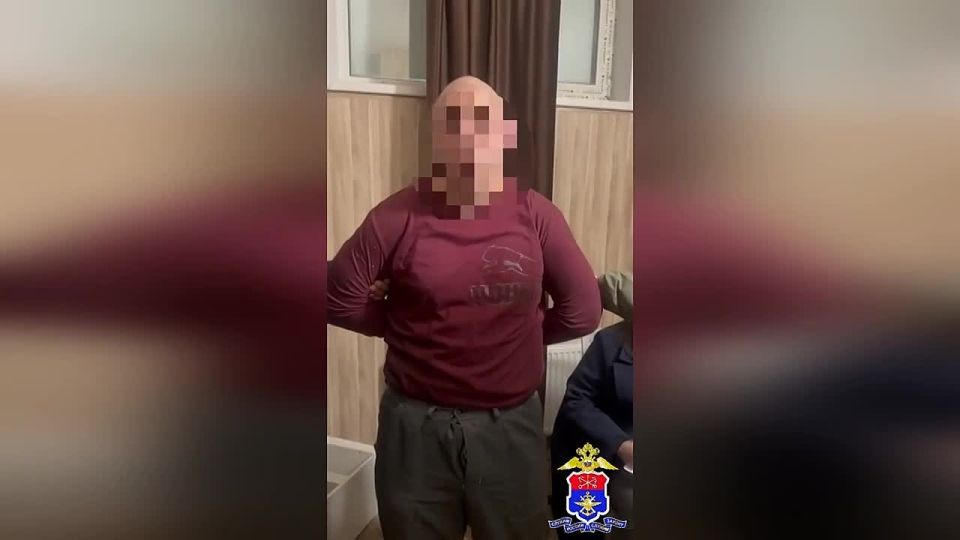 В Петербурге задержали мужчину, напавшего с ножом на курсанта МВД