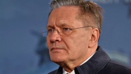 Зарубежные страны все активнее интересуются Северным морским путем, заявил Лихачев