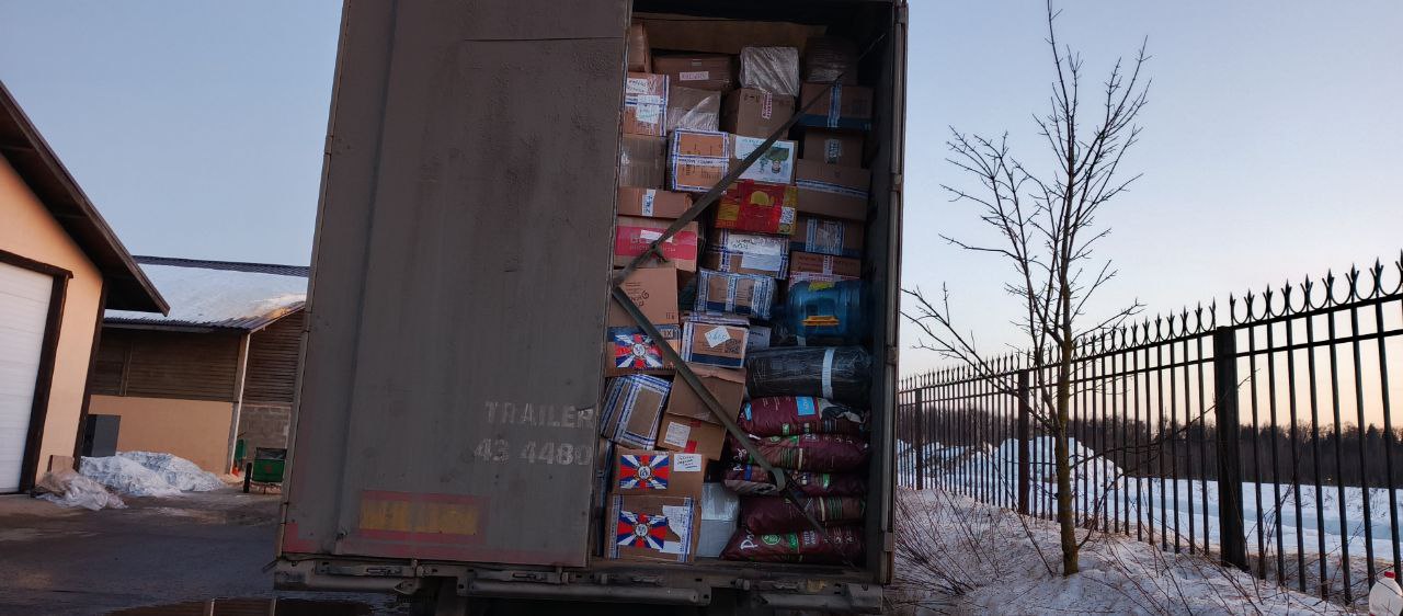 В первые весенние дни МОО Вече совместно с нашими друзьями, коллегами и сторонниками, отправило очередной большой груз гуманитарной помощи нашим бойцам в зону проведения Специальной Военной Операции В первые весенние дни МОО Вече совместно с нашими друзьями, коллегами и сторонниками, отправило очередной большой груз гуманитарной помощи нашим бойцам в зону проведения Специальной Военной Операции