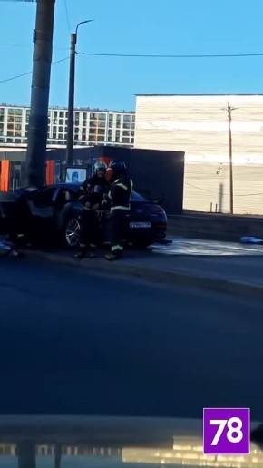 Mercedes �� ������� �������� �������� � ����� � ��������� �� ����������� ������