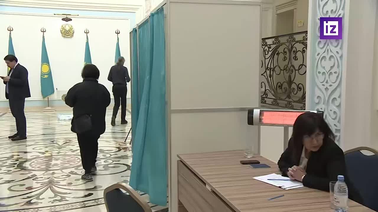 В Казахстане проходит голосование на референдуме по принятию новой конституции