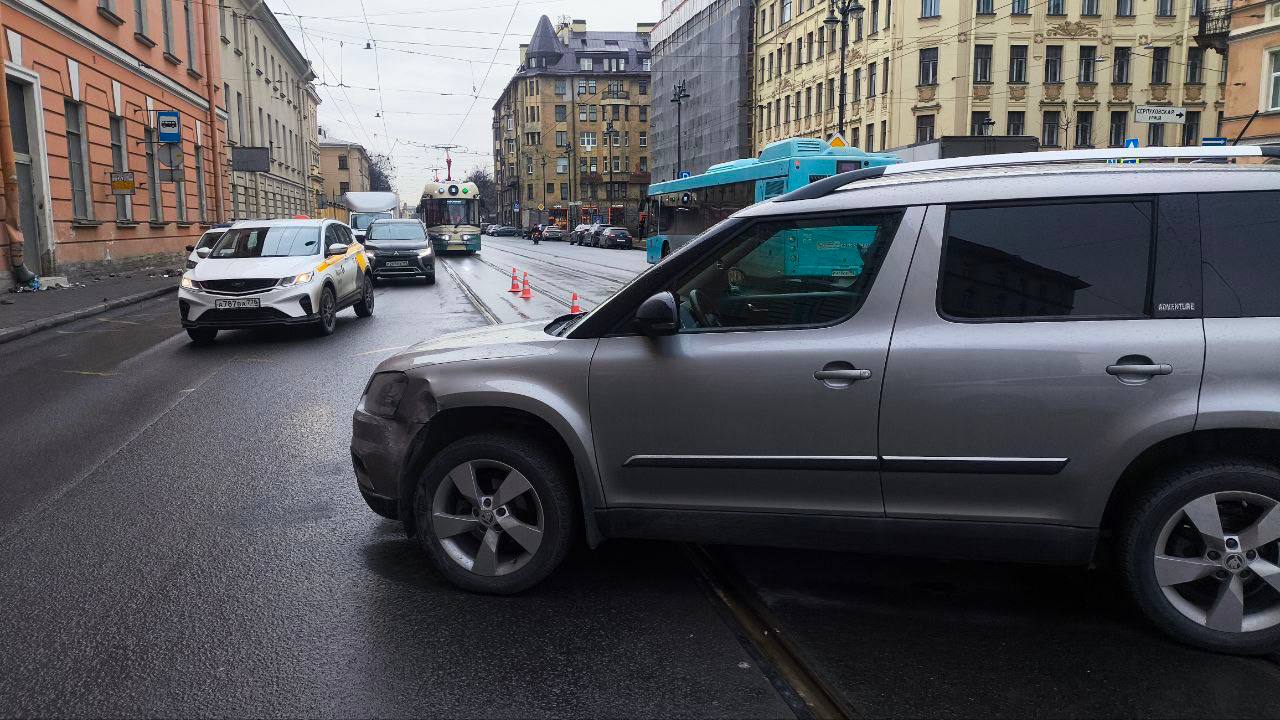 Прокуратура Адмиралтейского района г. Санкт-Петербурга устанавливает все причины и условия дорожно-транспортного происшествия