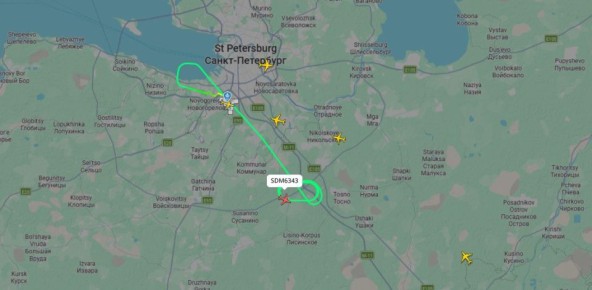Самолёт, вылетевший из Петербурга в Мурманск, возвращается в Пулково