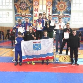 Приозерские кикбоксеры завоевали 6 медалей на первенстве и чемпионате СЗФО
