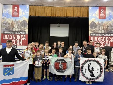 Команда Ленобласти завоевала 18 медалей на турнире по шахбоксу