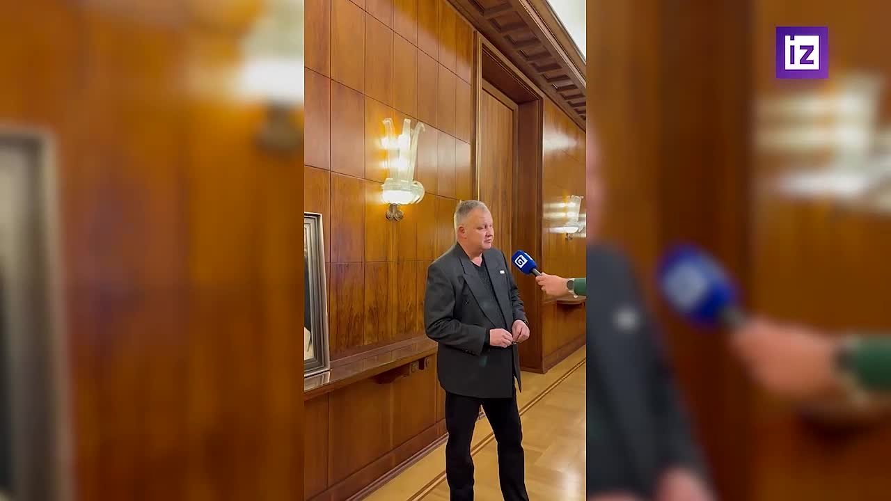 Портрет Майи Плисецкой передали посольству России в Германии