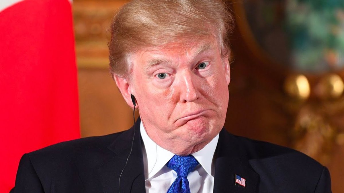 «Эй, Трамп, ты уволен!»: Иран нанёс «удар» по президенту США