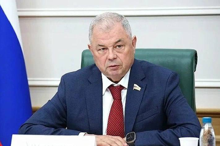 Денег нет, возьмите дедушку на передержку