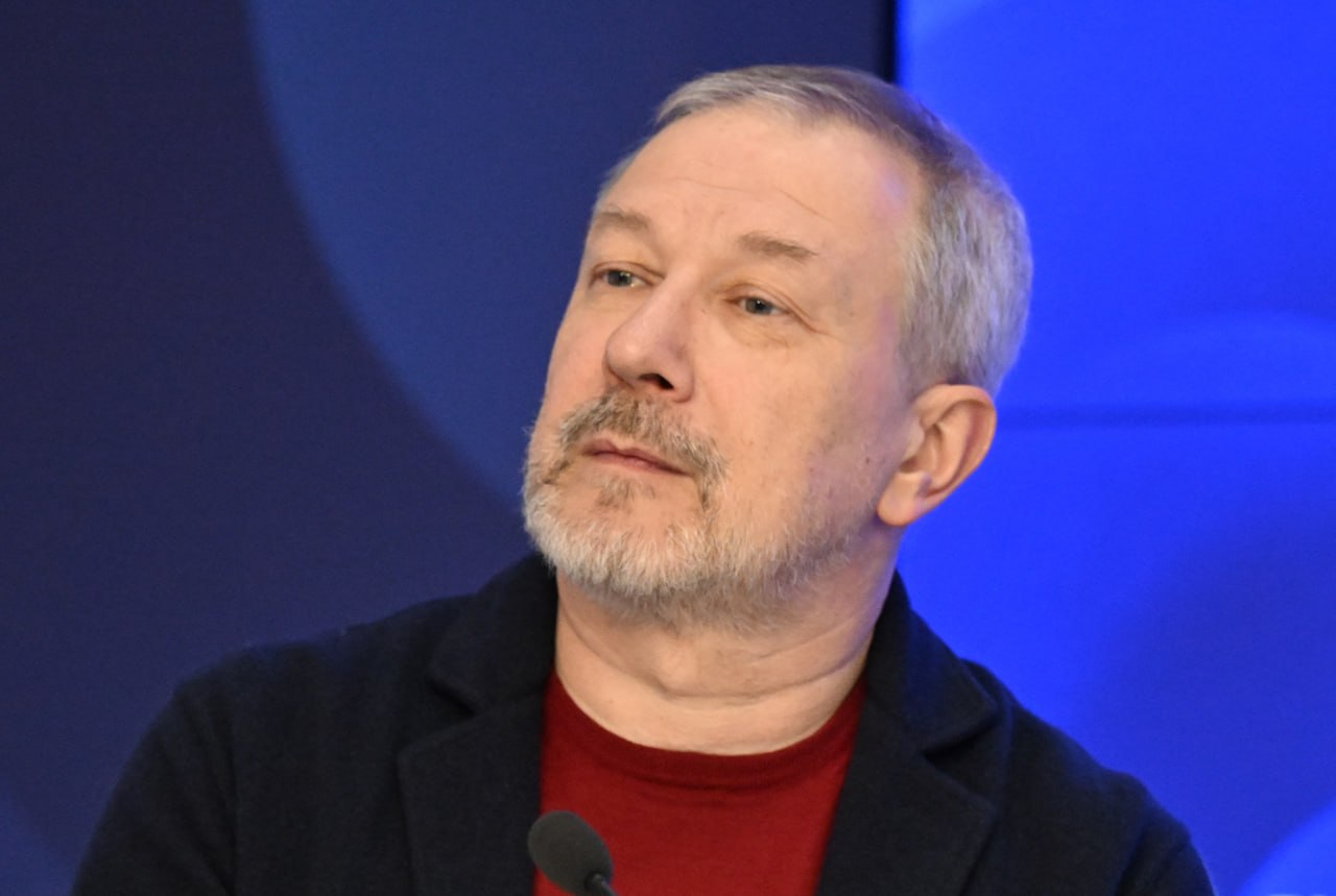 ВЦИОМ и ФОМ: Абсолютное лидерство «Единой России» и борьба трёх за право быть вторыми ВЦИОМ и ФОМ: Абсолютное лидерство «Единой России» и борьба трёх за право быть вторыми