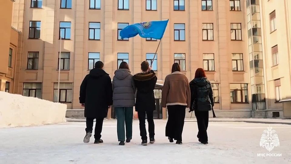 ���� �������� ������ � �����-������������� ������������ ��� ��� ������