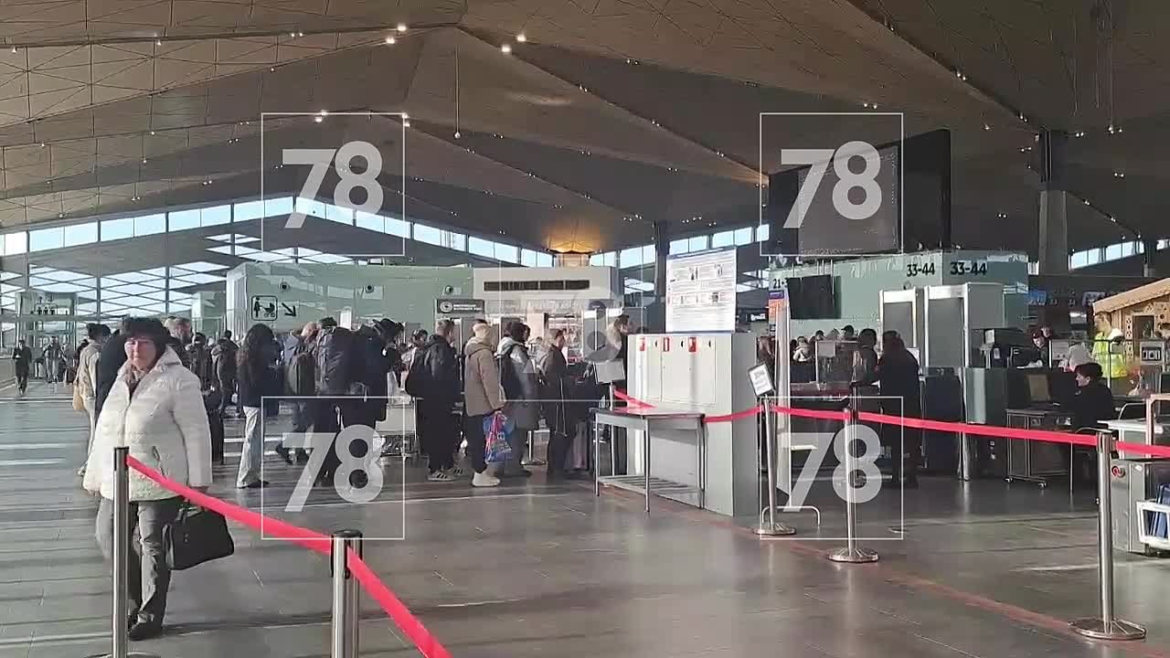 В Пулково после снятия ограничений к 9 утра обслужили 21 рейс