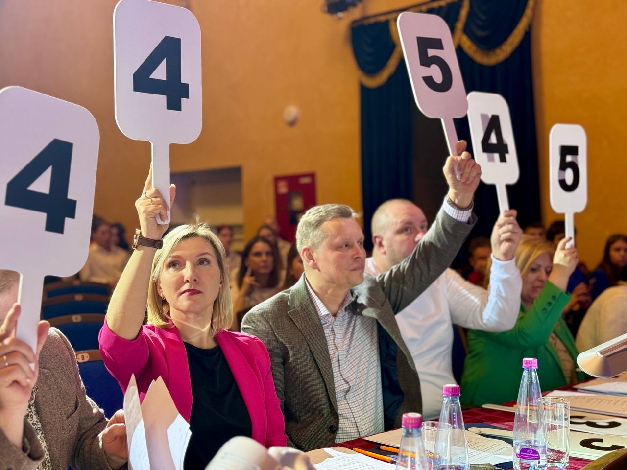 18 команд, 18-й фестиваль — это магия чисел! 18 команд, 18-й фестиваль — это магия чисел!