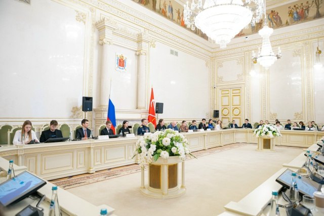 Представители Следственного комитета приняли участие в заседании Молодежного совета Всероссийской акции «Дни белых журавлей» Представители Следственного комитета приняли участие в заседании Молодежного совета Всероссийской акции «Дни белых журавлей»