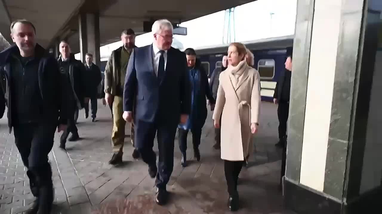 «У меня нет хороших новостей по выделению Украине 90 млрд евро помощи, и я не могу сообщить, что этот кредит будет предоставлен», — Верховный представитель ЕС по иностранным делам и политике безопасности и заместитель...