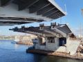 Большой Смоленский мост впервые поднимает «крылья» — началась техническая разводка перед пропуском судов
