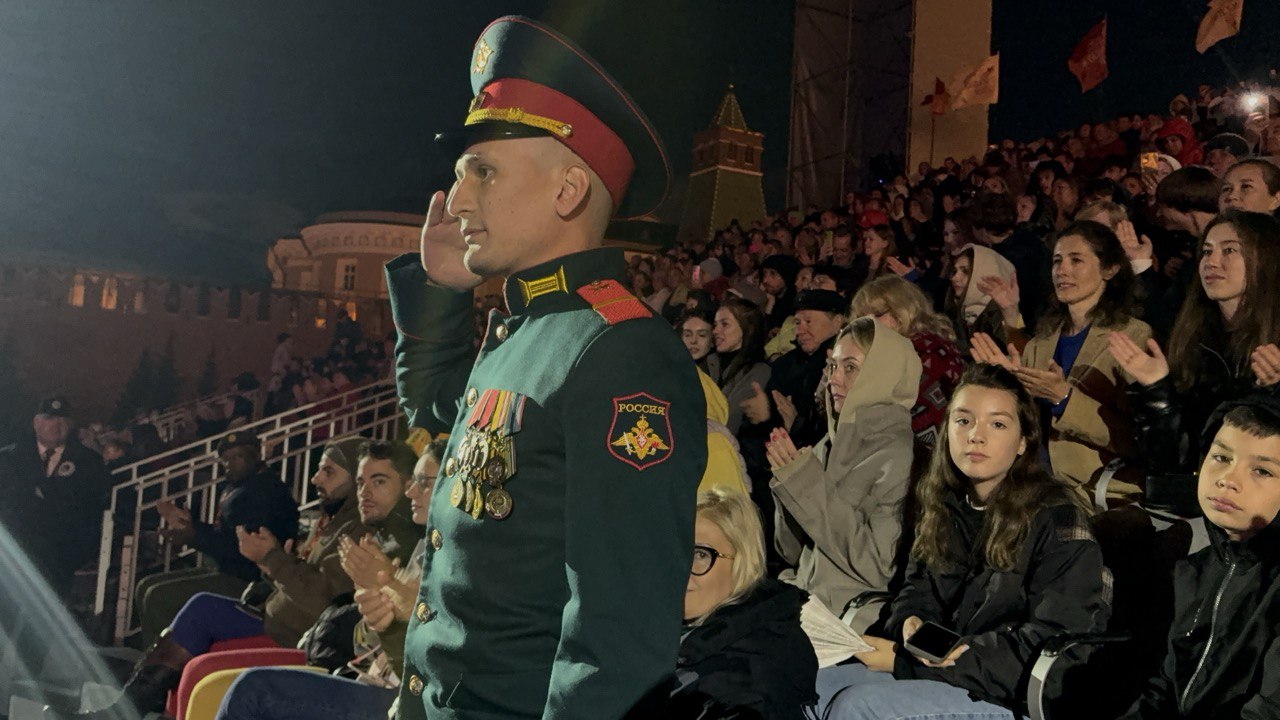 Два майора: Война. Честь. Помощь