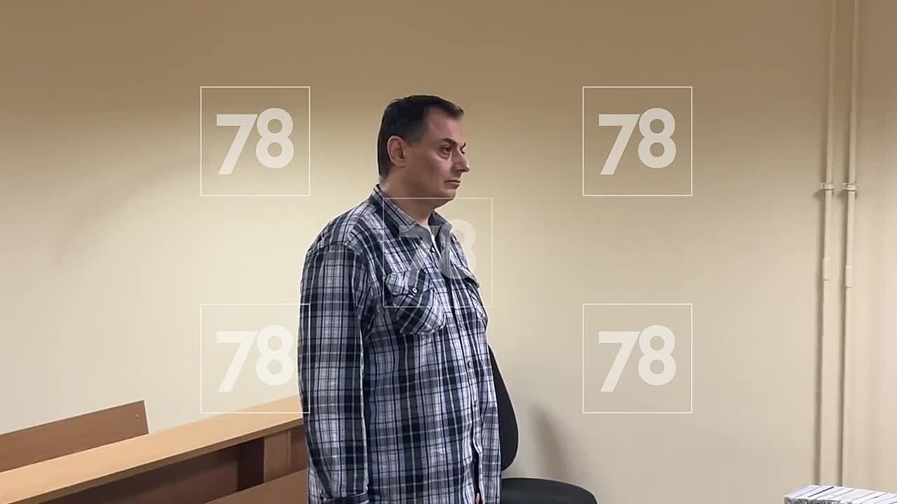 Преподавателя Педиатрического университета отправили в колонию за взяточничество