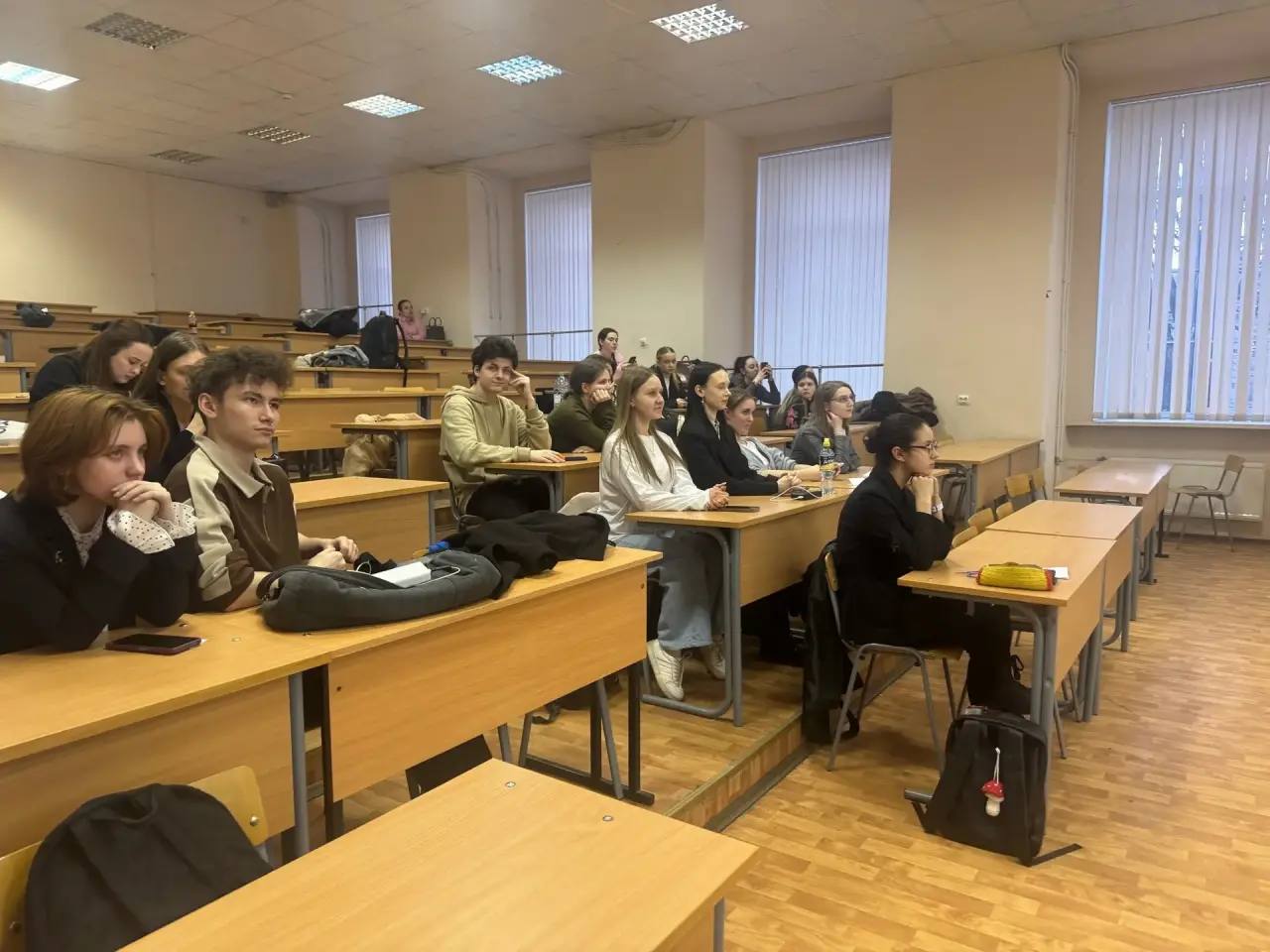 Сотрудники ГСУ СК России по городу Санкт-Петербургу провели лекцию для студентов Сотрудники ГСУ СК России по городу Санкт-Петербургу провели лекцию для студентов