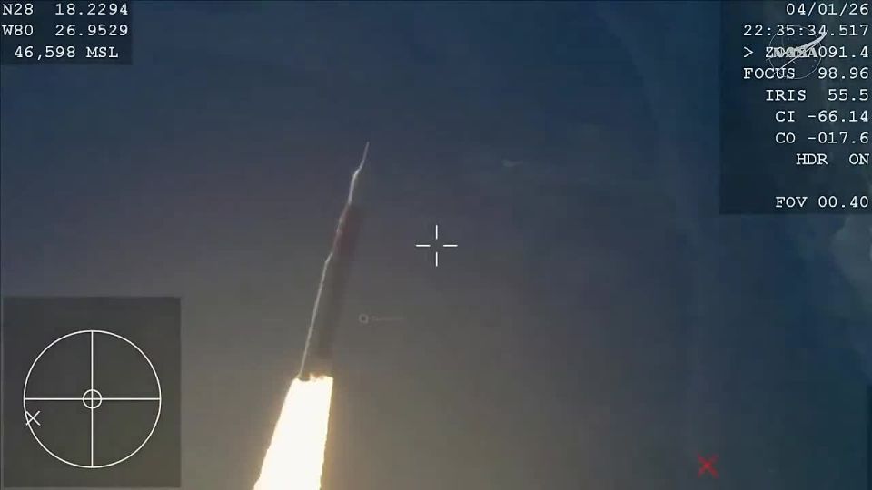 ������ NASA Space Launch System ������ ��� �������� � ���� � �� �������� ������ ���������-2� ������������ ������� ������ 3 ��������� �����