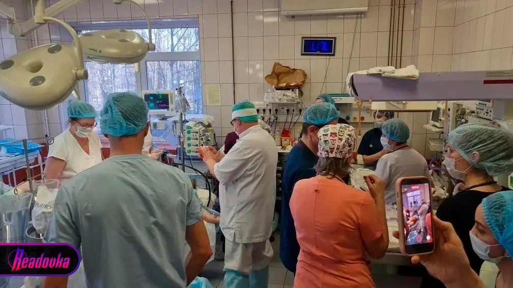 Один случай на 15,5 млн родов — петербурженка родила однояйцевых четверняшек Один случай на 15,5 млн родов — петербурженка родила однояйцевых четверняшек